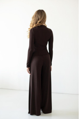 Костюм жіночий